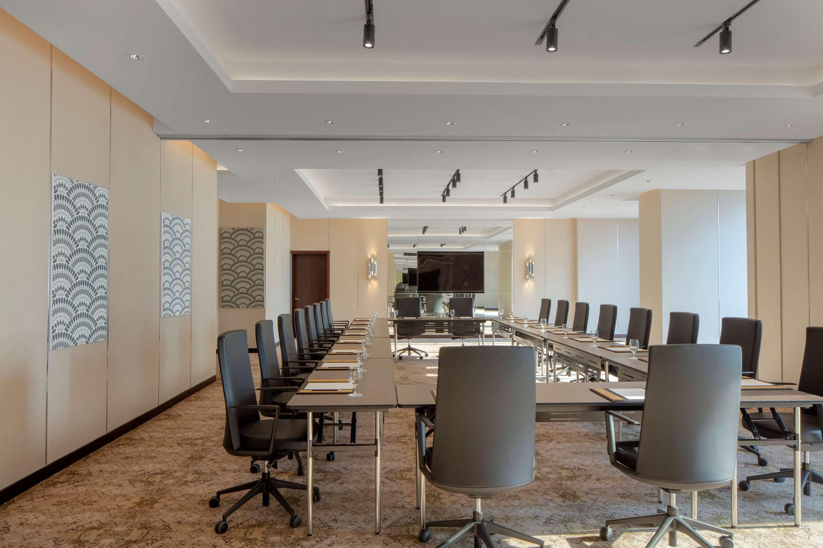 Dusit Doha Hotel Esterno foto Meeting room