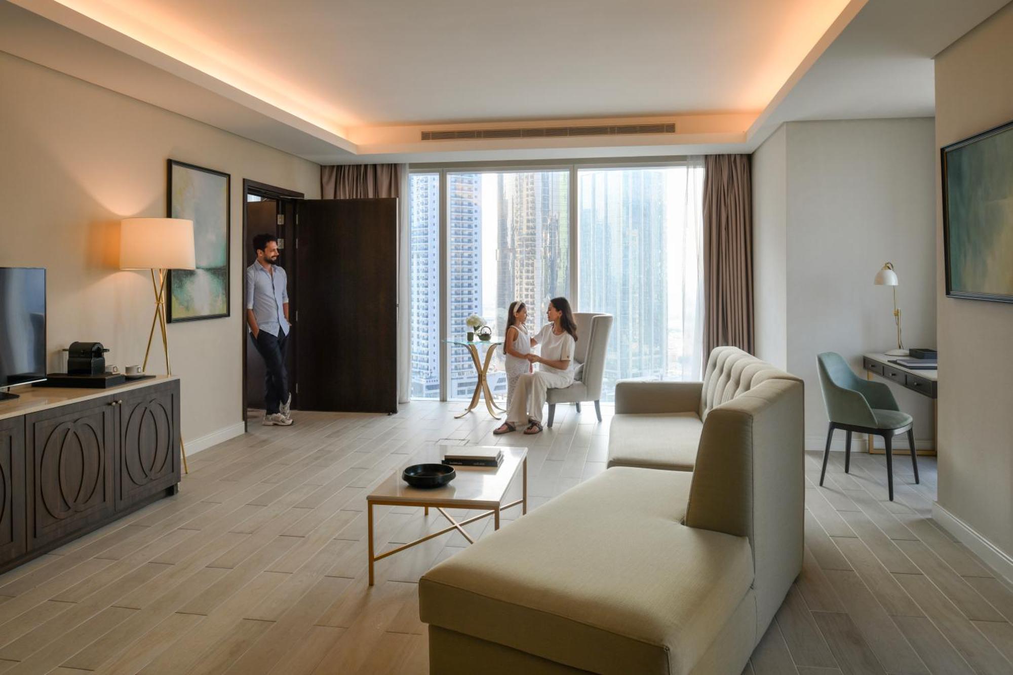 Dusit Doha Hotel Esterno foto A suite at the hotel