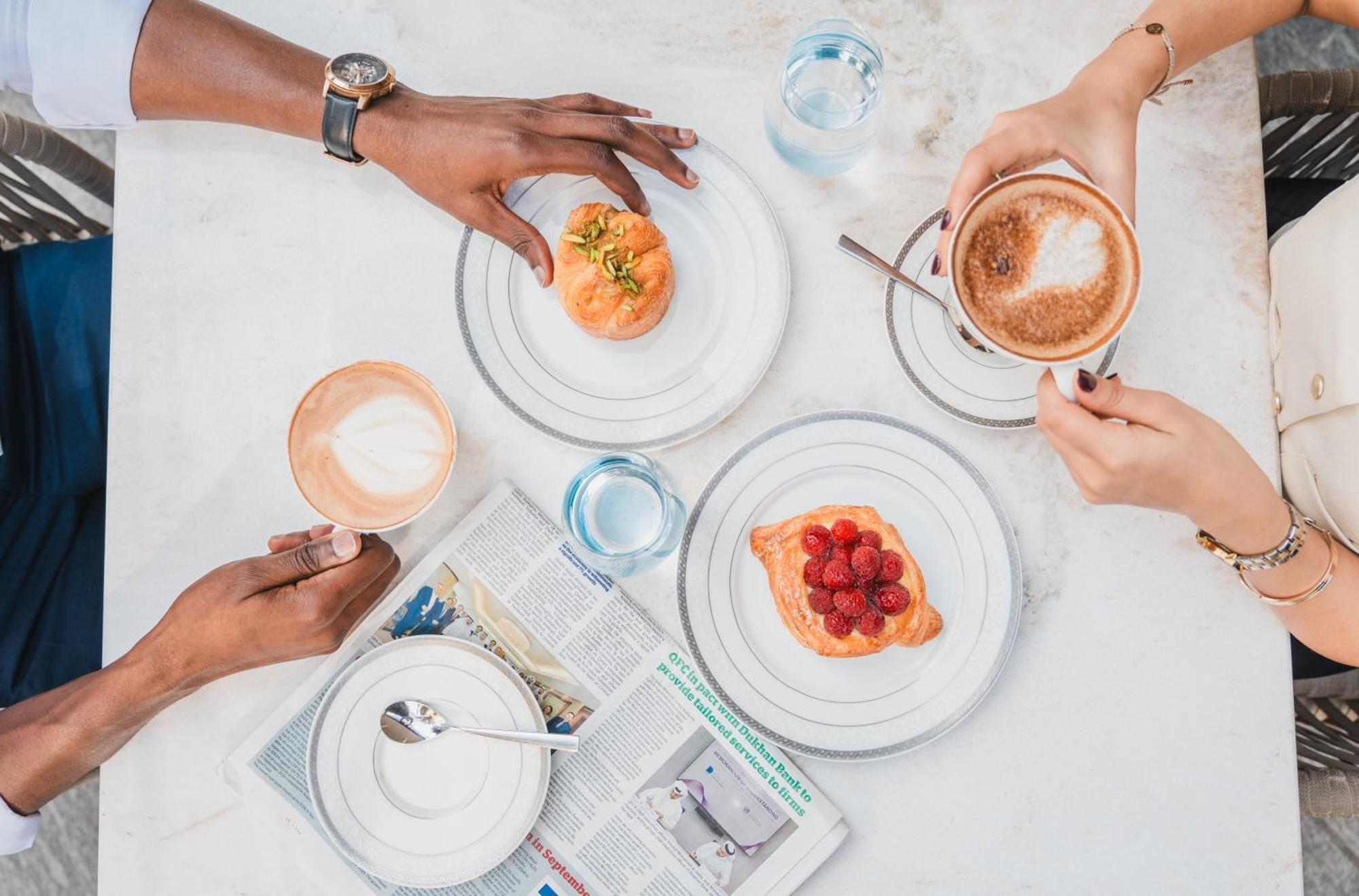 Dusit Doha Hotel Esterno foto A typical breakfast at the hotel