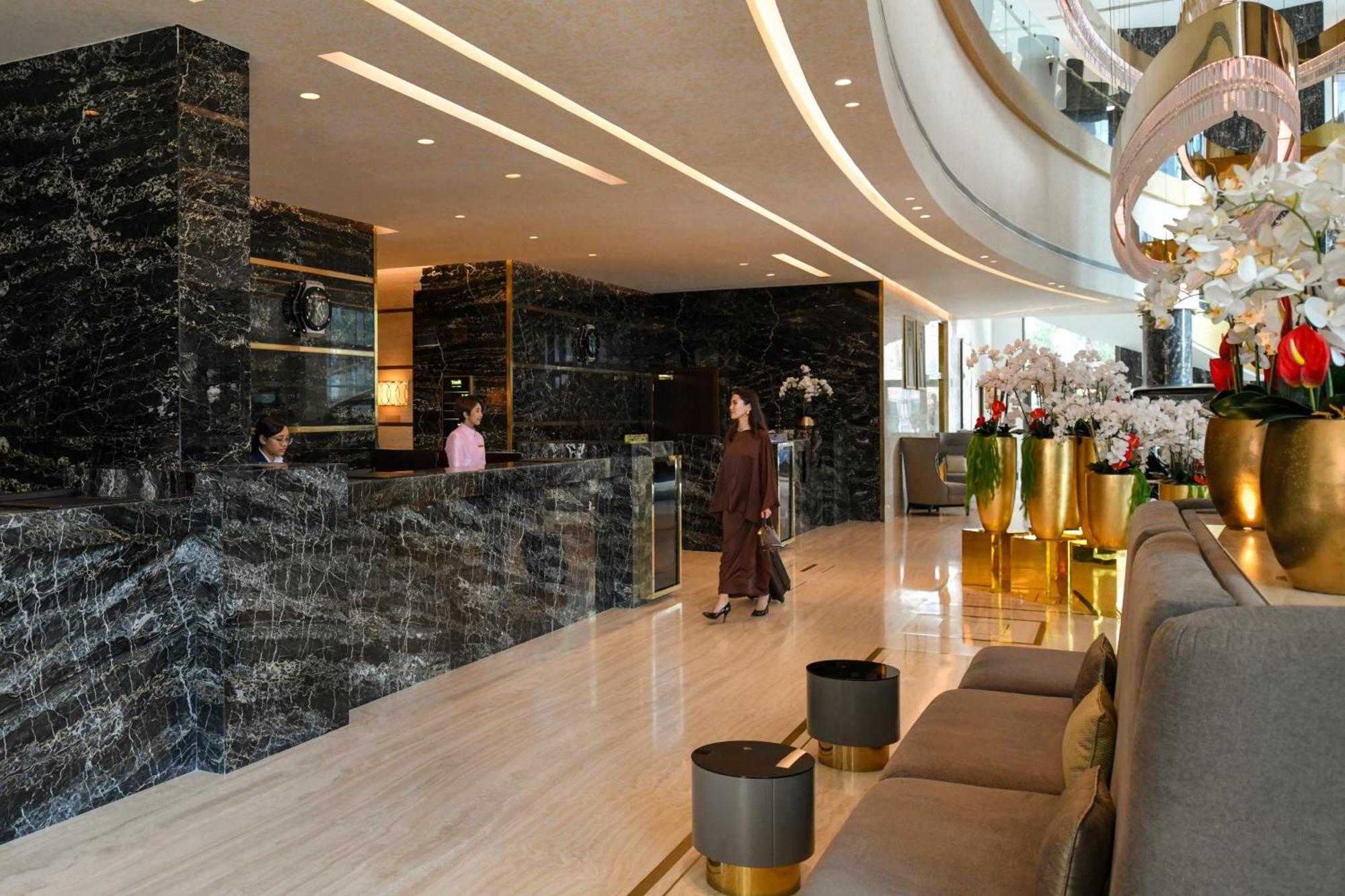 Dusit Doha Hotel Esterno foto The lobby of the hotel